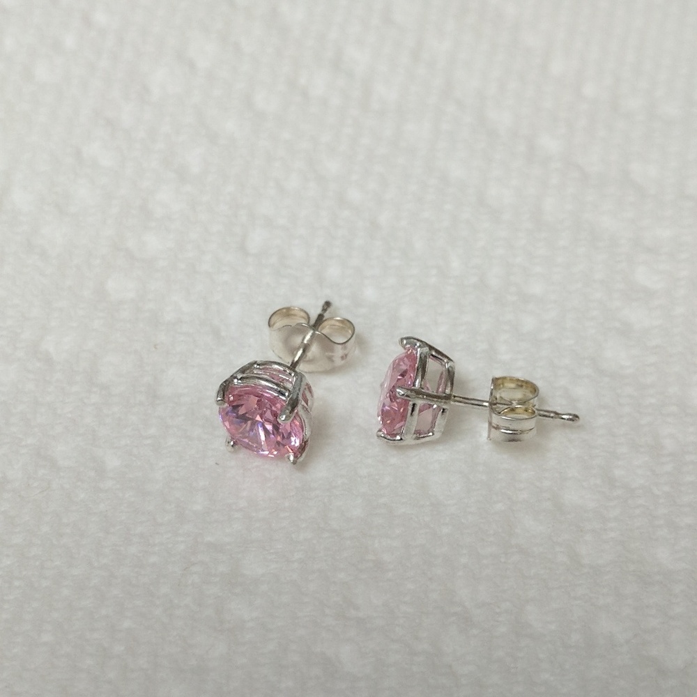 Sterling Silver Pink cubic zirconia 2 karet total